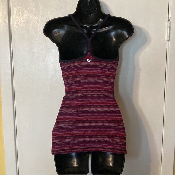 lululemon atheltica gym tank with built in sports bra - Picture 3 of 6